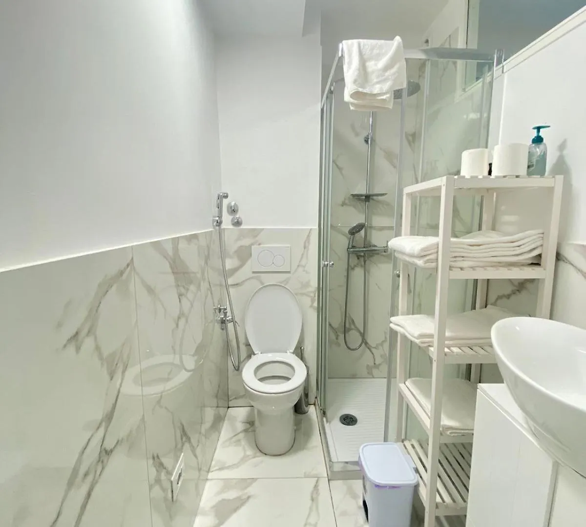 Apartment La Stanza Del Carducci 3P No Ascensore No Cucina Pavia Italy